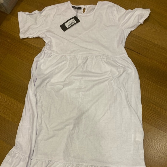 Brand New Nasty Gal White Tee Dress - Picture 1 of 3